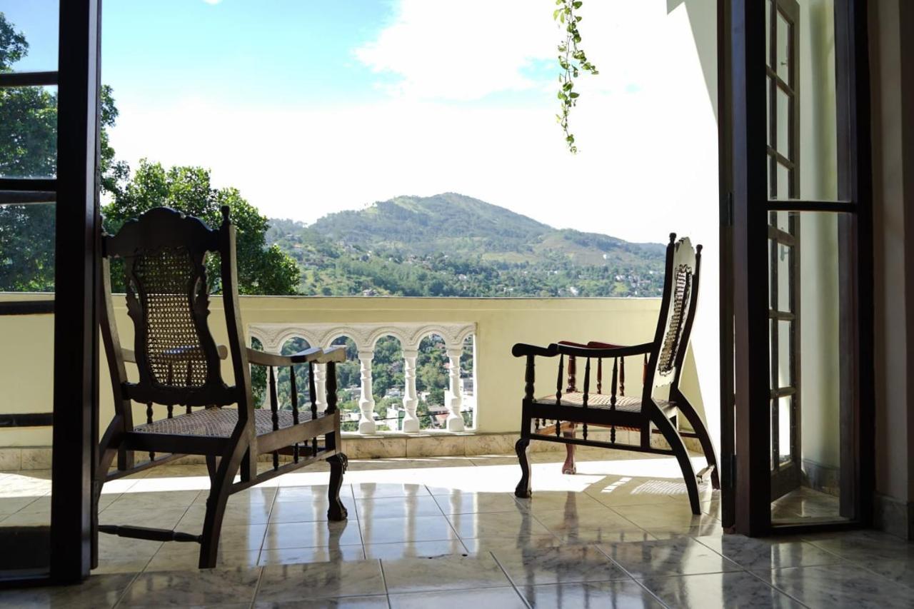 The Bbc Cheliyan Villa Kandy Eksteriør billede